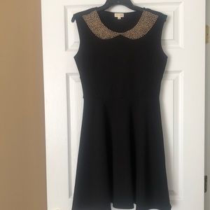 Comfortable and cute sequin at neck black dress